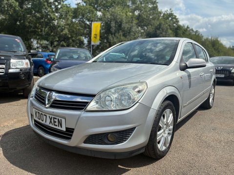 Vauxhall Astra 1.8i 16v Design Hatchback 5dr Petrol Automatic (187 g/km, 138 bhp) 3