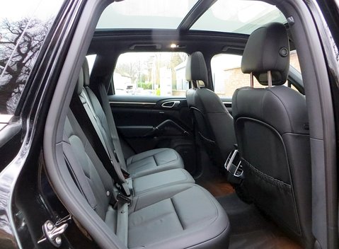 Porsche Cayenne S Hybrid 6