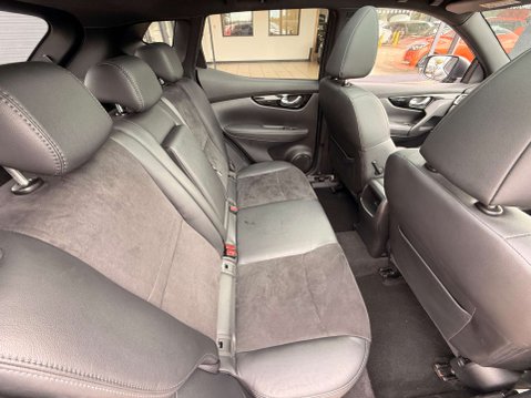 Nissan Qashqai 1.5 Qashqai N-Vision dCi 5dr 12