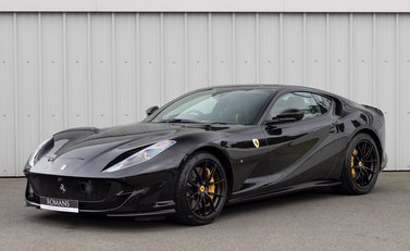 Ferrari 812 Superfast 6
