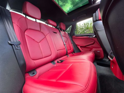 Porsche Macan 3.0 Macan S D Semi-Auto 4WD 5dr 28