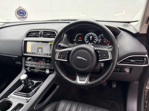Jaguar F-Pace 2.0 F-PACE Portfolio AWD D 4WD 5dr 64