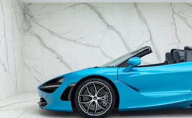 McLaren 720S Spider 28