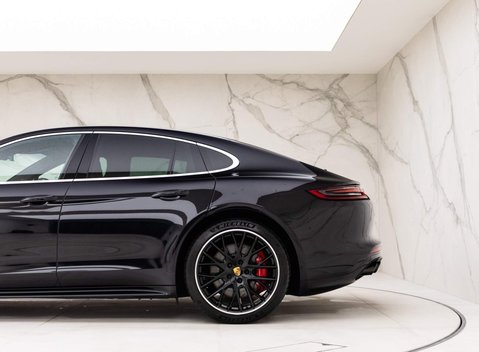 Porsche Panamera TURBO PDK 25