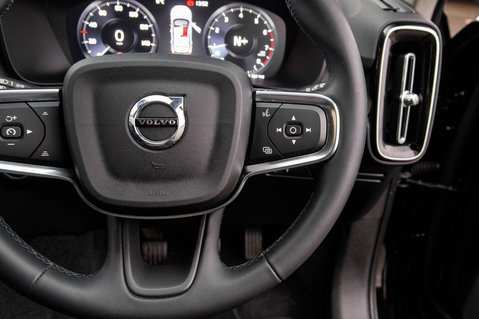 Volvo XC40 T3 INSCRIPTION 19