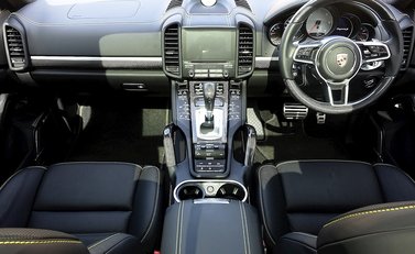 Porsche Cayenne S Diesel 16