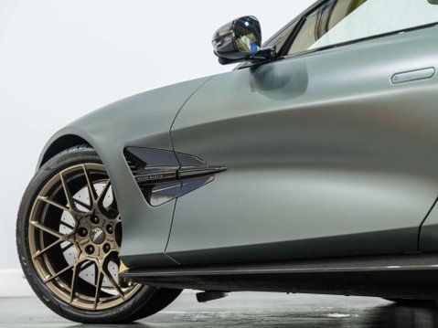 Aston Martin Vanquish 5.2 V12 BiTurbo Coupe 2dr Petrol Auto Euro 6 (s/s) (835 ps) 29