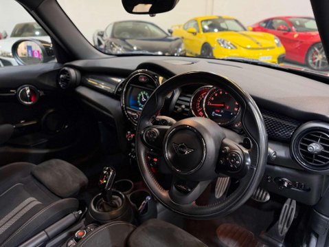 Mini Hatch 2.0 Cooper S Sport Hatchback 5dr Petrol Steptronic Euro 6 (s/s) (192 ps) 7