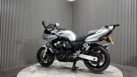Yamaha FZS FAZER 2000 ONLY 14K VERY CLEAN PROJECT BIKE 600CC COMMUTER 5