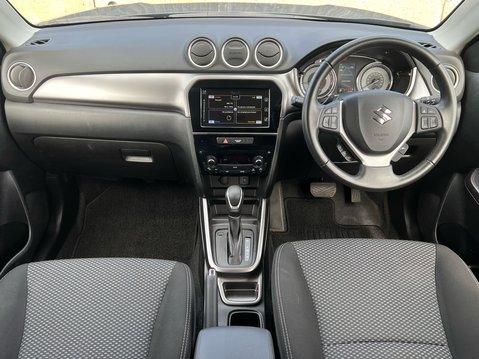 Suzuki Vitara SZ-T 10