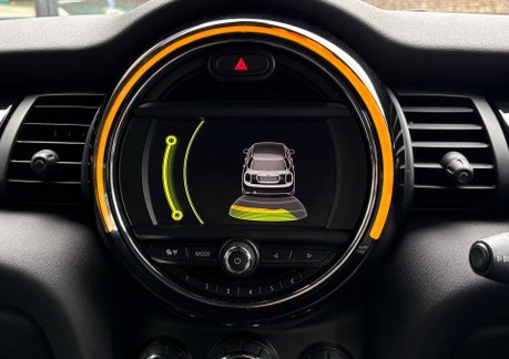 Mini Hatch Cooper D 1.5 Chili Manual 5 door - UPGRADE ALLOYS - VISUAL BOOST AUDIO 13
