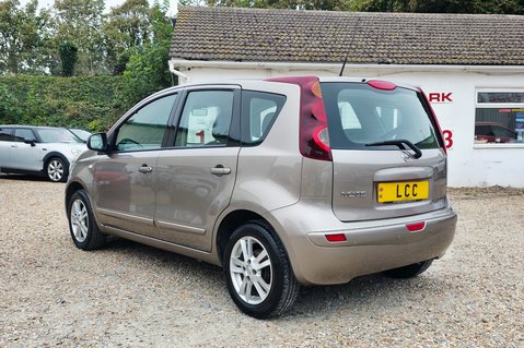 Nissan Note ACENTA.. 14 MAIN DEALER SERVICES.. 1 PREVIOUS KEEPER.. STUNNING EXAMPLE 8