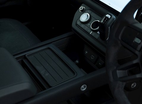 Land Rover Defender 110 V8 19