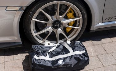 Porsche 911 (997) GT2 RS 38