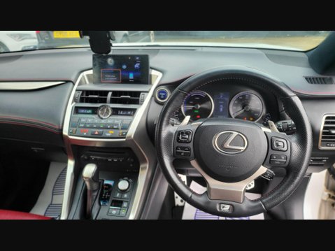 Lexus NX 300H F SPORT 5