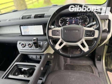 Land Rover Defender 3.0 Defender D MHEV Auto 4WD 5dr 39