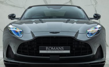 Aston Martin DB12 V8 7