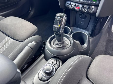 Mini Hatch 2.0 Cooper S Sport Steptronic Euro 6 (s/s) 3dr 23