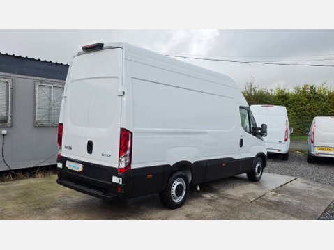 Iveco Daily 35s14 mwb 3520 2.3 135ps eu6 RWD 2