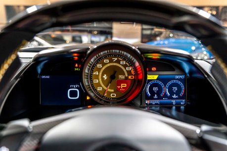 Ferrari 812 Competizione DELIVERY MILEAGE. SIGNATURES ON ENGINE BAY. AIRBRUSHED SHIELDS. CARPLAY. 36
