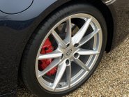 Porsche 911 CARRERA 4S PDK 32