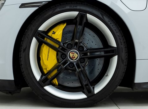 Porsche Taycan Turbo S 8