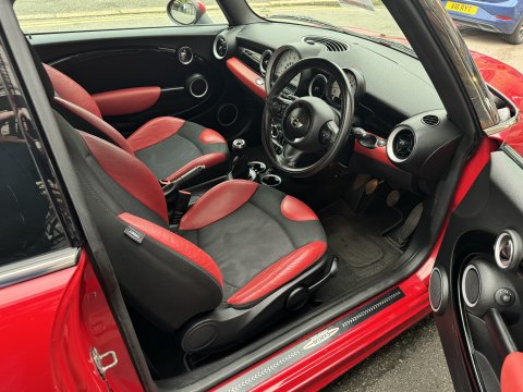 Mini Hatch COOPER 41