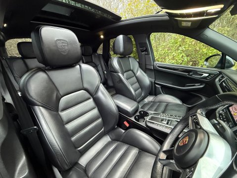 Porsche Macan 3.0 TD V6 S PDK 4WD Euro 6 (s/s) 5dr 11