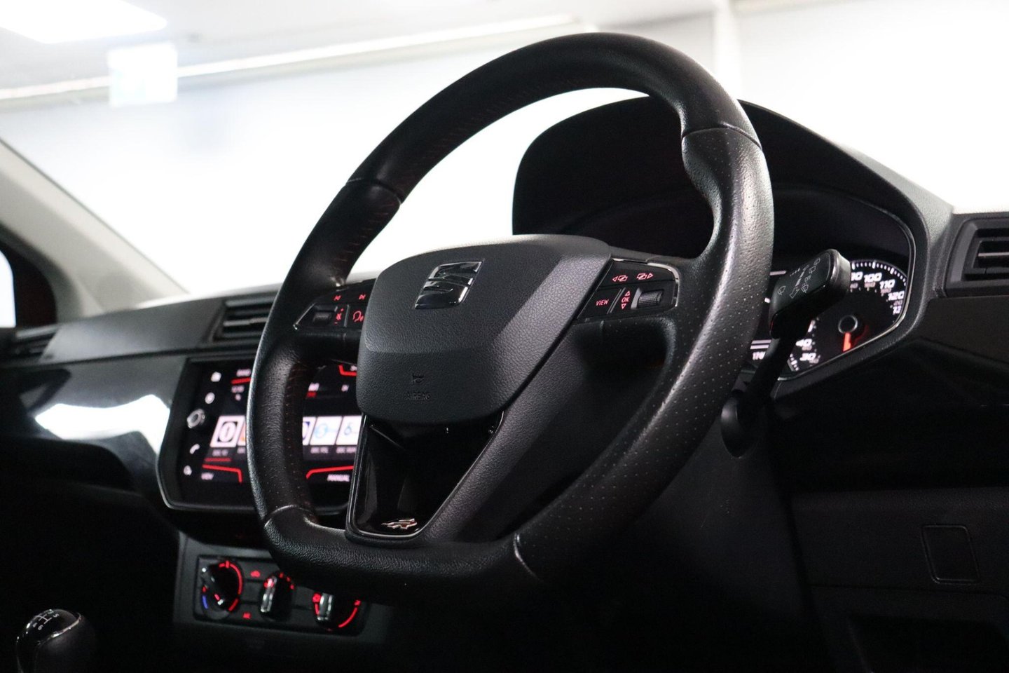 2018 SEAT Ibiza — image 27