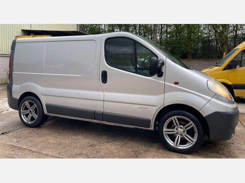 Renault Trafic 2.0 TD dCi SL29 QS6 L1 H1 4dr 5