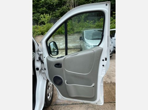 Renault Trafic 2.0 dCi SL29 eco Panel Van 3dr Diesel Manual L1 H1 (Phase 3) (180 g/km, 90 16