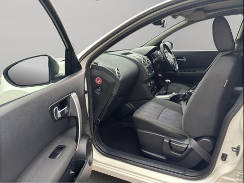 Nissan Qashqai+2 1.6 Acenta 2WD Euro 5 (s/s) 5dr 49