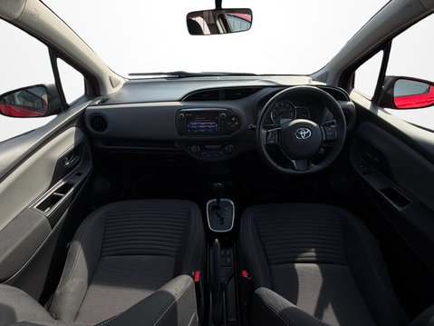 Toyota Yaris 1.5 Hybrid Design 5dr CVT [Nav] 16