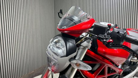 Ducati Monster 696 2011 ONLY 5K SERVICED WARRANTY 696CC LONG MOT VERY CLEAN NAKED 19