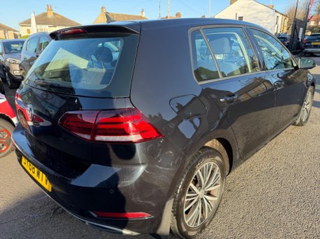 Volkswagen Golf SE NAVIGATION TDI 22