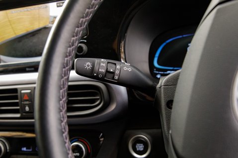 Hyundai i10 MPI PREMIUM 16