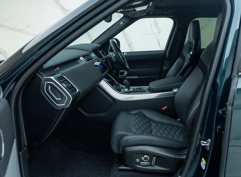 Land Rover Range Rover Sport SVR Urban 18