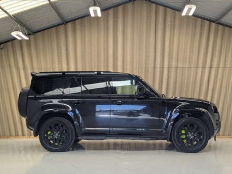 Land Rover Defender 3.0 Defender XS Edition MHEV Auto 4WD 5dr 13