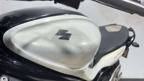 Suzuki Gladius 650 2012, 54K, 650CC RUNNING NAKED, SPARES/REPAIR/PROJECT 24