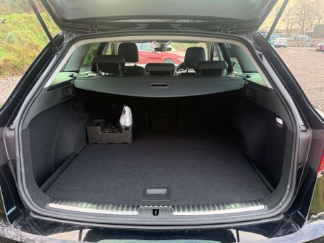 SEAT Leon 2.0 Leon Xcellence Luxury TSi Semi-Auto 5dr 46