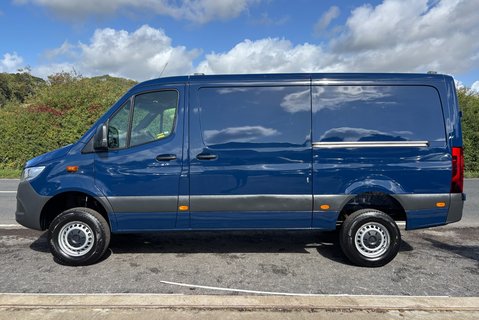 Mercedes-Benz Sprinter 316 Cdi Mwb Lr 4x4 Panel Van - Diff Lock / Low Range / Rear Camera 7