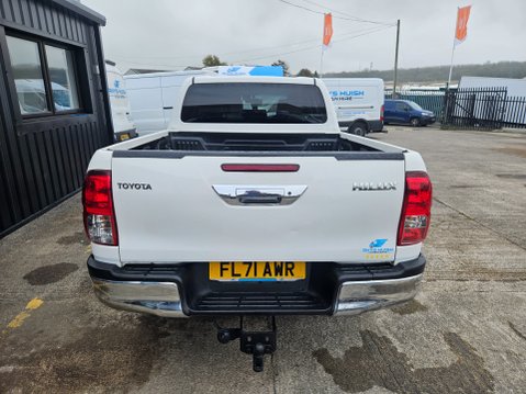 Toyota Hilux ICON 4WD D-4D DCB 5