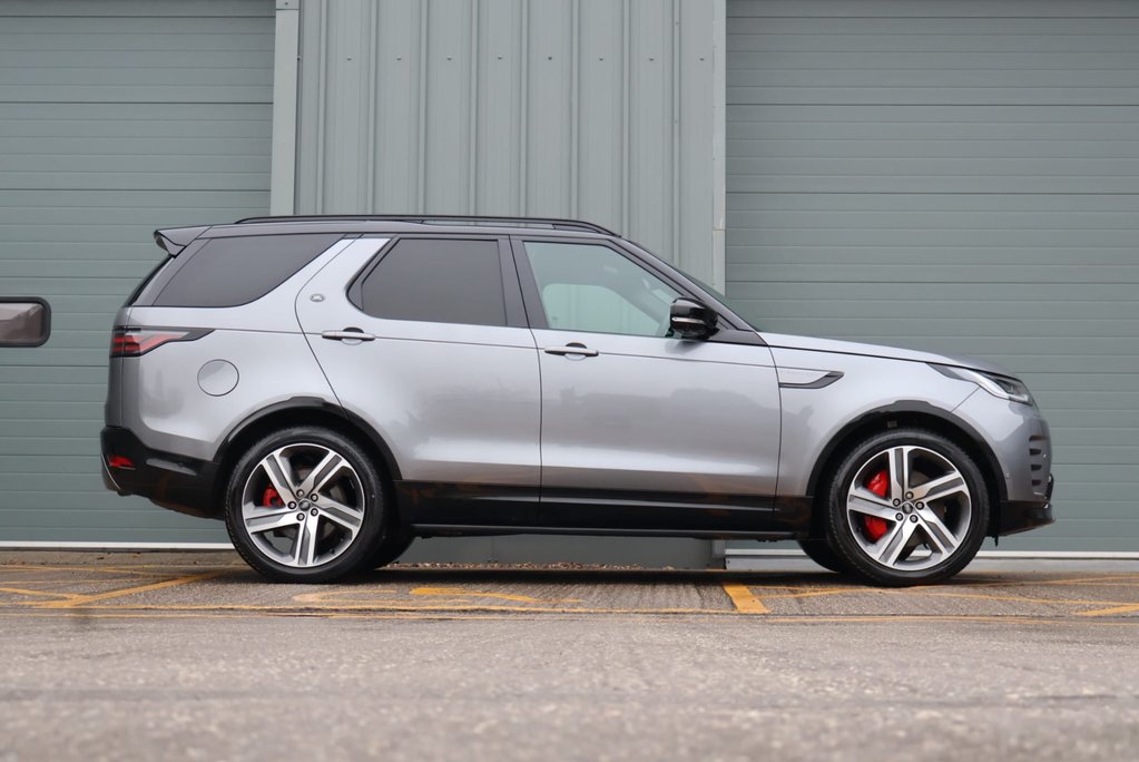Land Rover Discovery DEMO MODEL COMMERCIAL DYNAMIC HSE WITH GENUINE REAR SEATS STYLED BY SEEKER  7