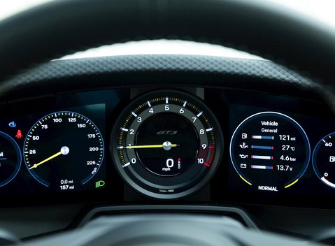 Porsche 911 (992) GT3 Touring 14