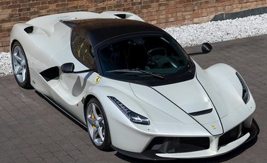 Ferrari LaFerrari Aperta 11