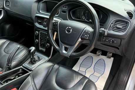 Volvo V40 T3 R-DESIGN EDITION 26
