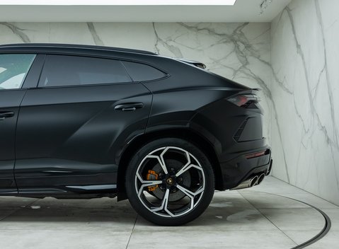 Lamborghini Urus 39