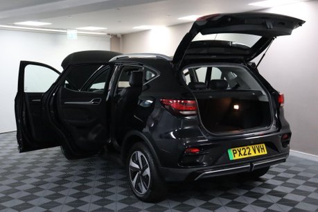 MG ZS TROPHY 21
