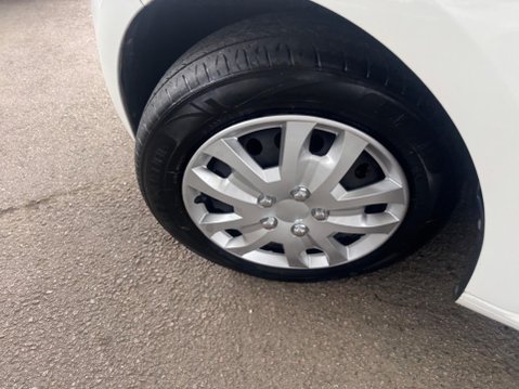 Volkswagen Up 1.0 BlueMotion Tech Move up! Euro 6 (s/s) 3dr 17