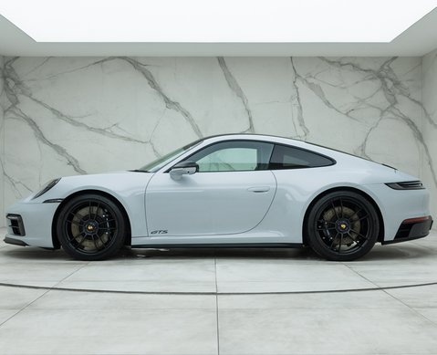 Porsche 911 Carrera GTS (992) 